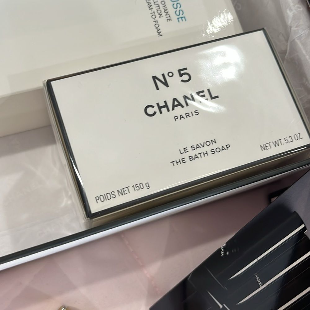Chanel Skincare and Fragrance Collection in Black, White, and Gold - Picture 4 of 7